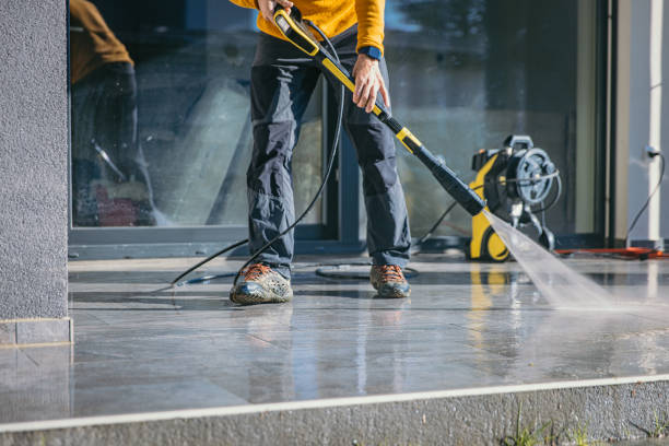 Why Choose Our Certified Pressure Washing Experts for Your Project Needs in Clinton, TN?